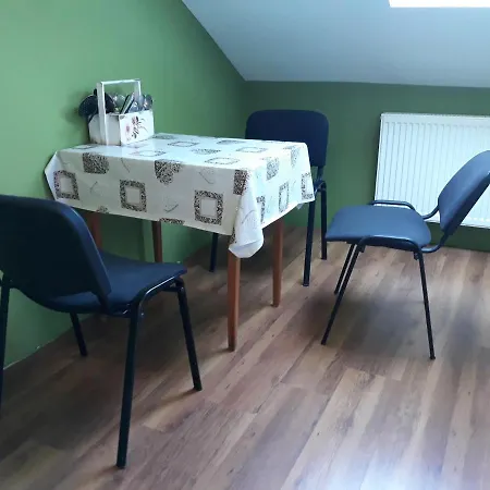Central Attic Апартаменти *